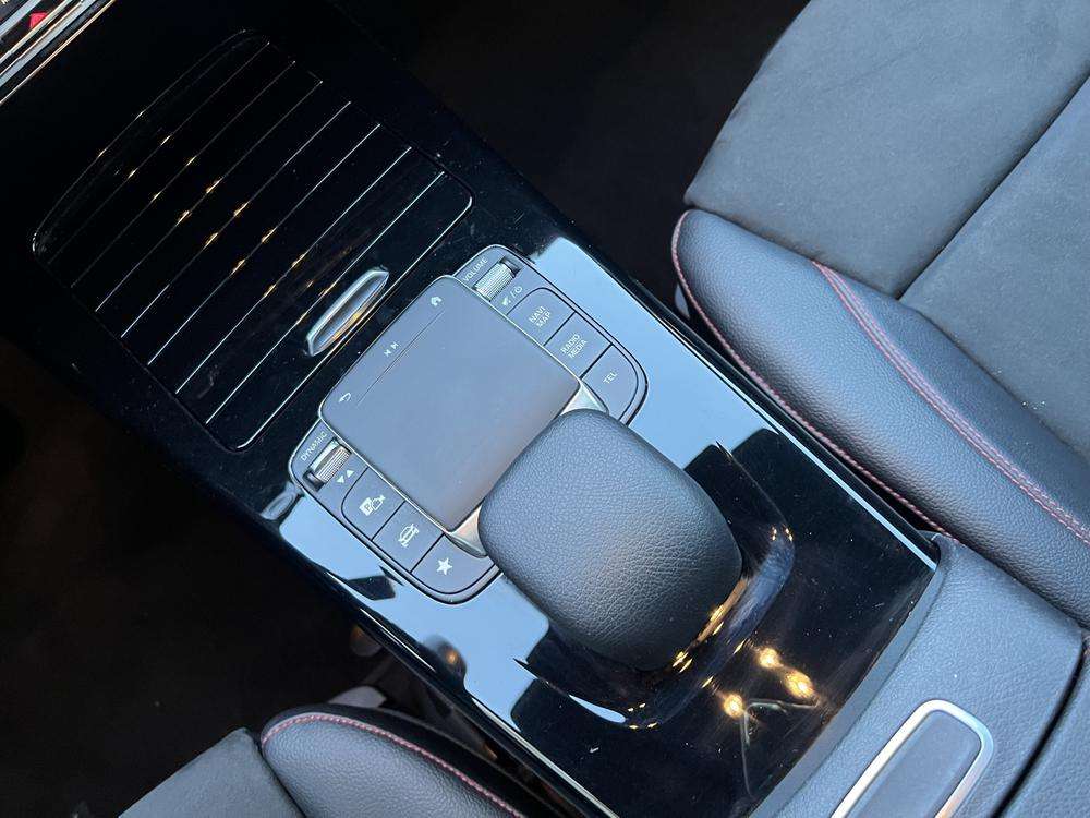 Mercedes-Benz Clase A 250e AMG 2022 azul denim - foto 13