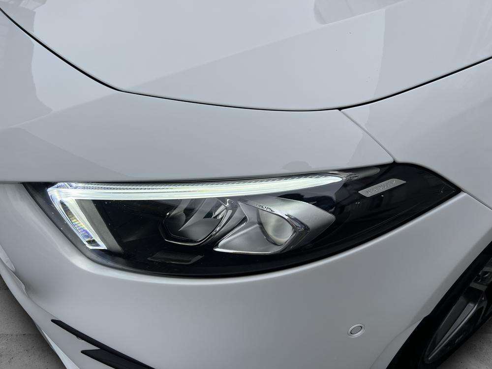 Mercedes-Benz Clase A 200 AMG 2022 blanco - foto 6
