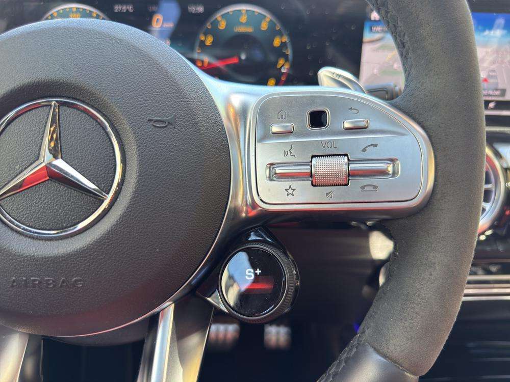 Mercedes-Benz GLA 45 S AMG 2023 negro - foto 12