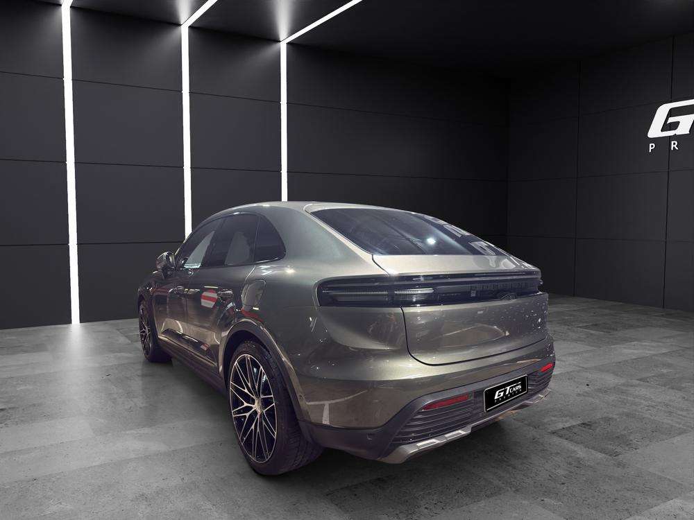 Porsche Macan 4 2024 gris - foto 4