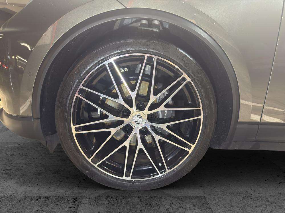 Porsche Macan 4 2024 gris - foto 7