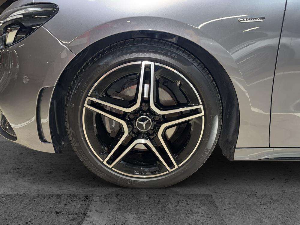 Mercedes-Benz Clase B 200D AMG 2022 gris montaña - foto 7