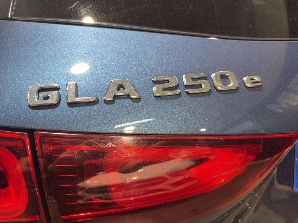 Mercedes-Benz GLA 250e AMG 2021 azul - foto 8