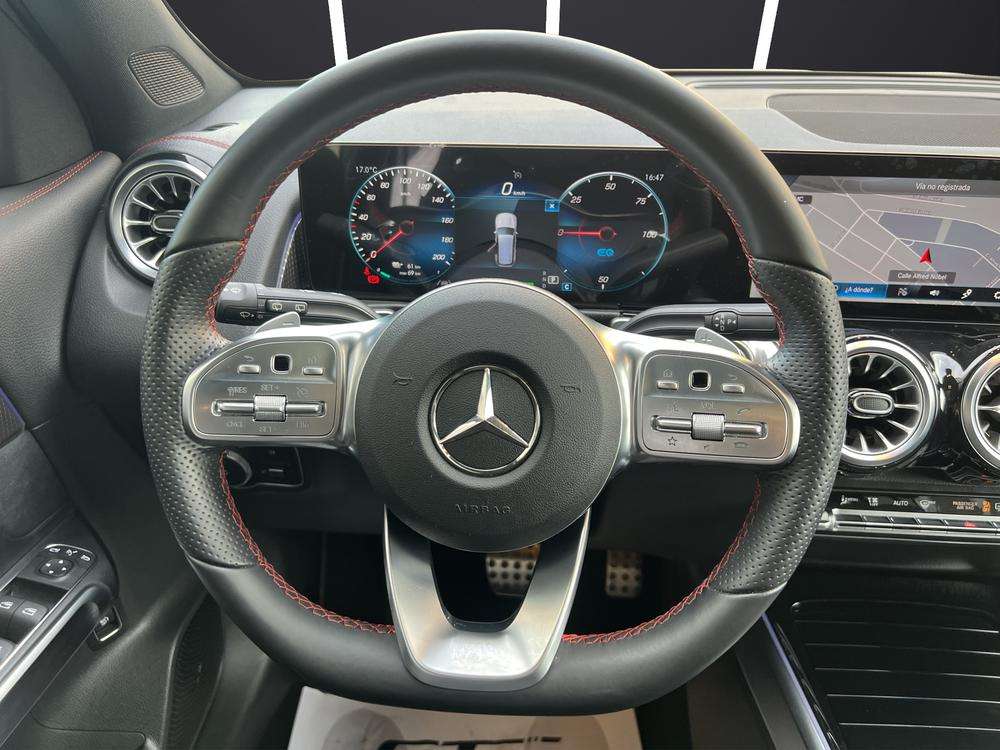 Mercedes-Benz EQB 300 4MATIC AMG 2022 blanco - foto 11