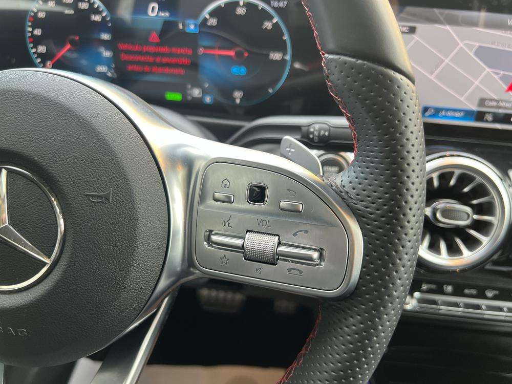 Mercedes-Benz EQB 300 4MATIC AMG 2022 blanco - foto 12