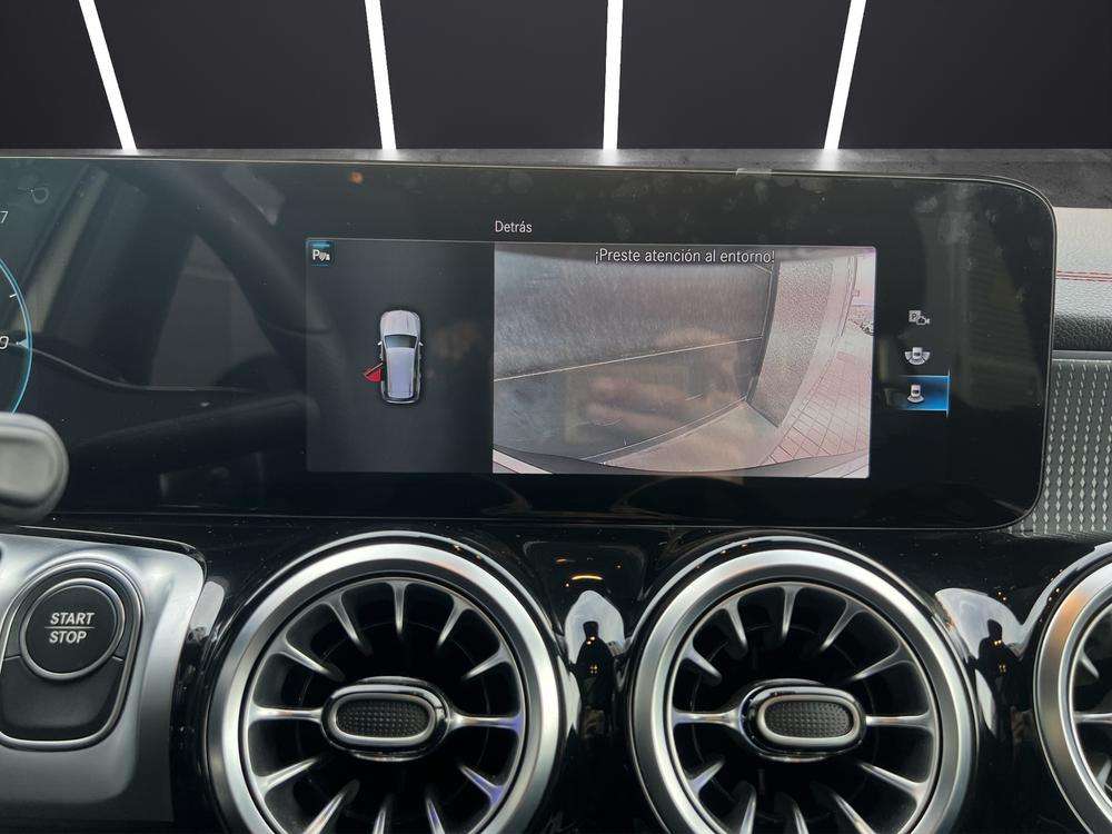 Mercedes-Benz EQB 300 4MATIC AMG 2022 blanco - foto 13