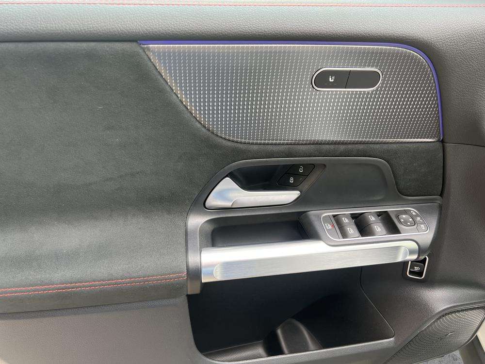 Mercedes-Benz EQB 300 4MATIC AMG 2022 blanco - foto 16