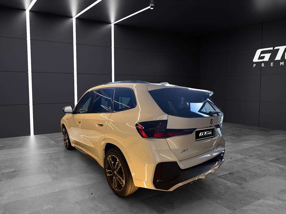BMW X1 sDrive 18i Paquete M 2022 blanco - foto 2