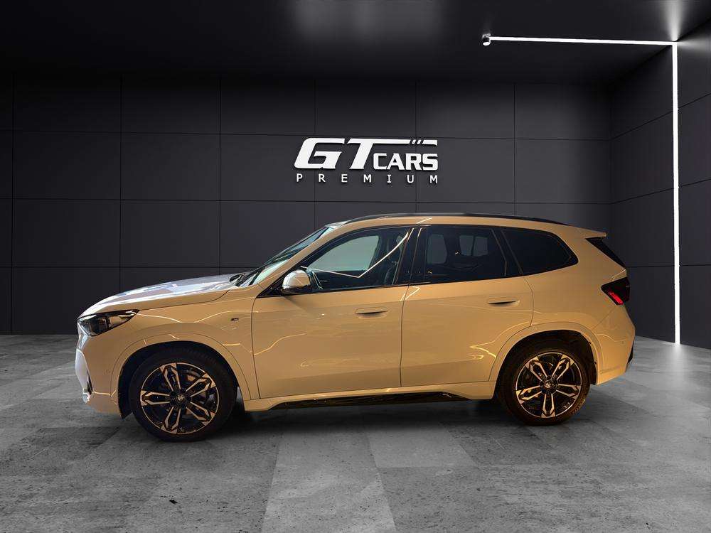 BMW X1 sDrive 18i Paquete M 2022 blanco - foto 3