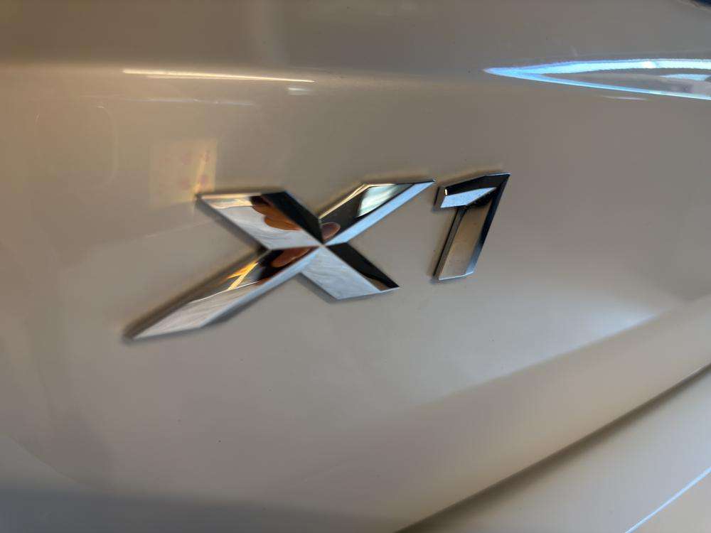 BMW X1 sDrive 18i Paquete M 2022 blanco - foto 8