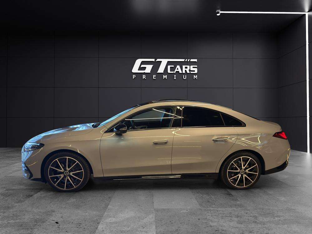 Mercedes-Benz CLA 250+ AMG 2025 gris - foto 2