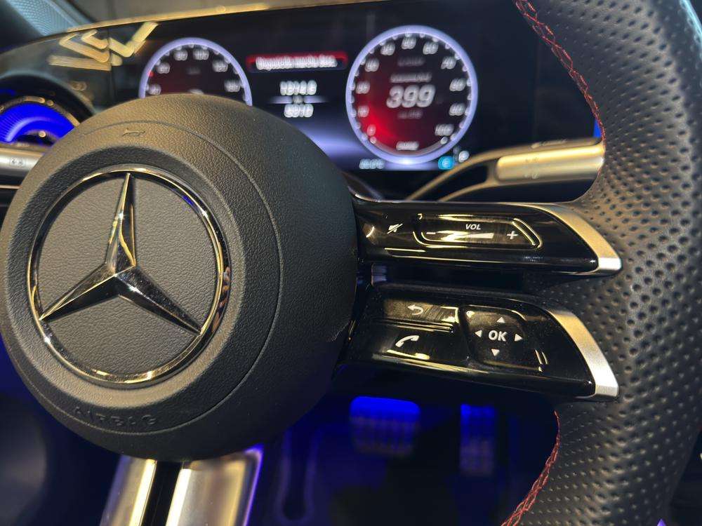 Mercedes-Benz CLA 250+ AMG 2025 gris - foto 11