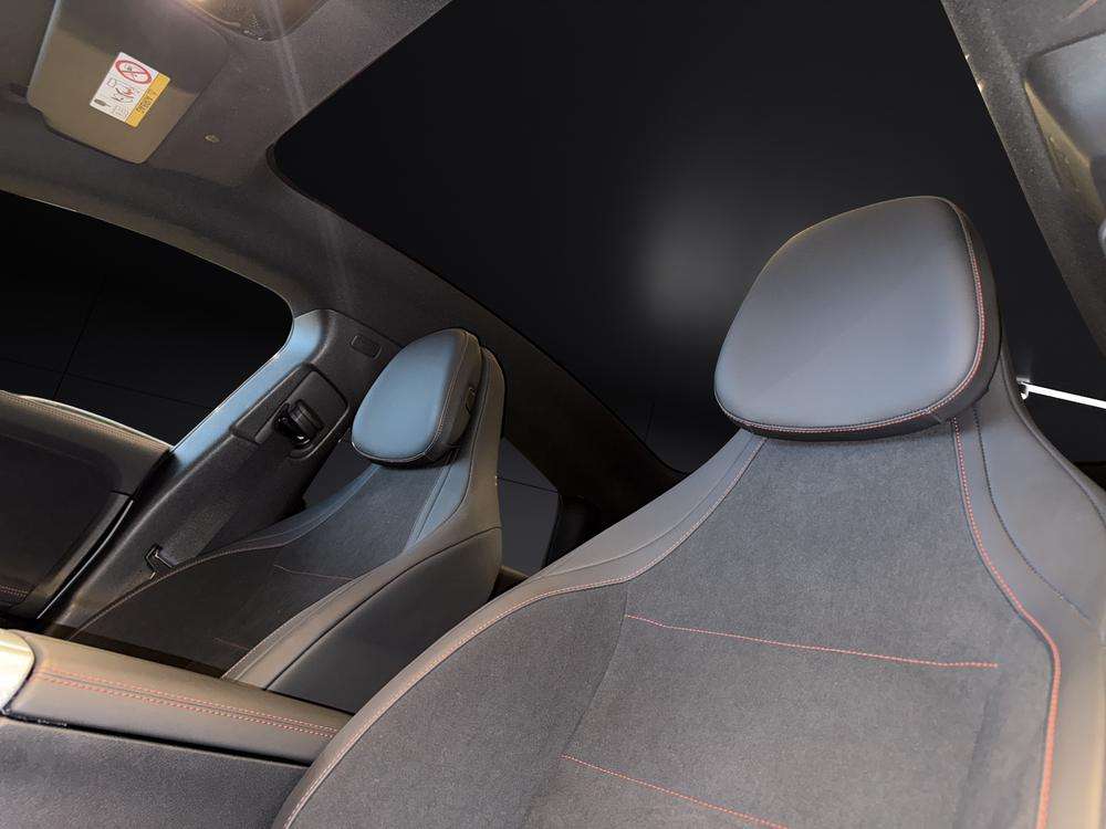 Mercedes-Benz CLA 250+ AMG 2025 gris - foto 16