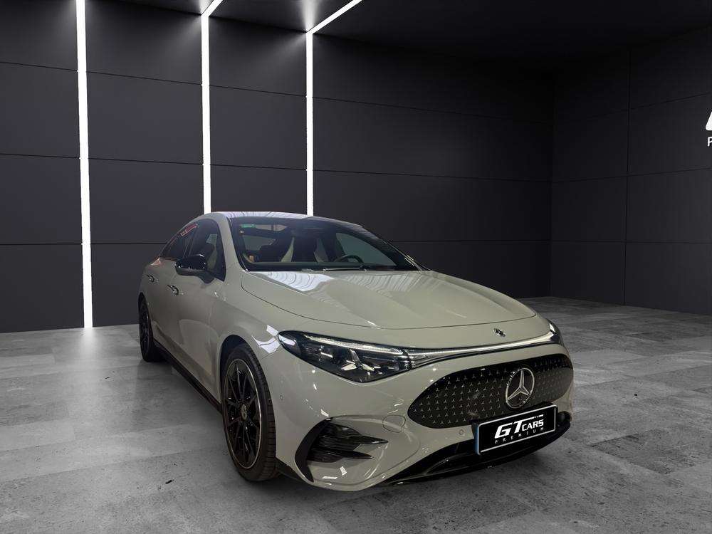 Mercedes-Benz CLA 250+ AMG 2026 gris - foto 3