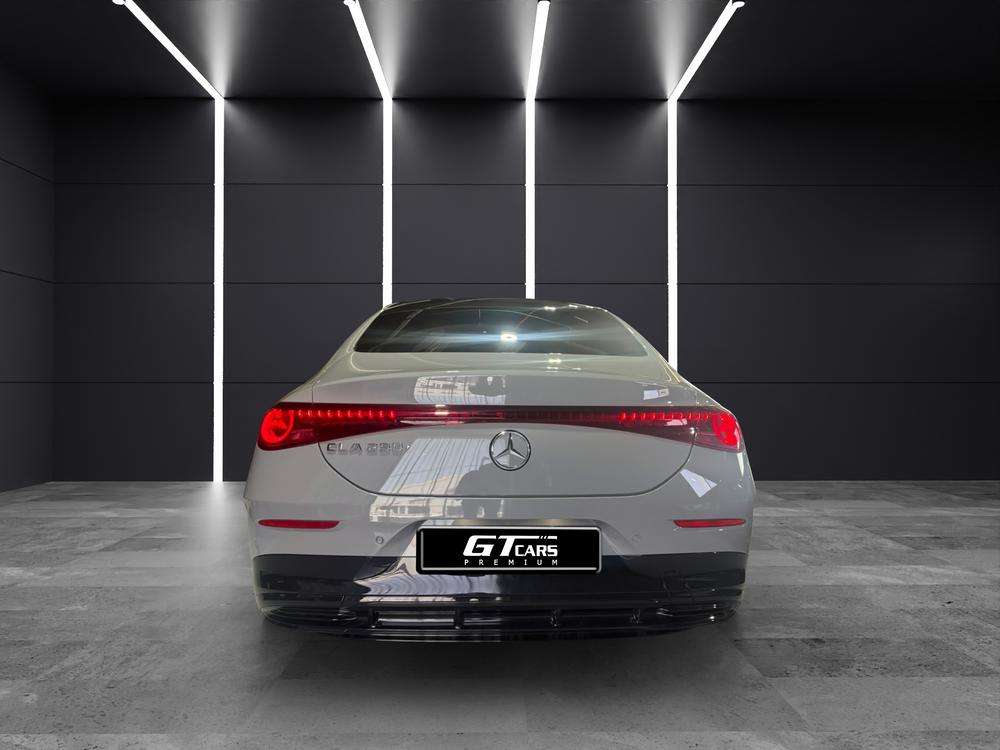 Mercedes-Benz CLA 250+ AMG 2026 gris - foto 4