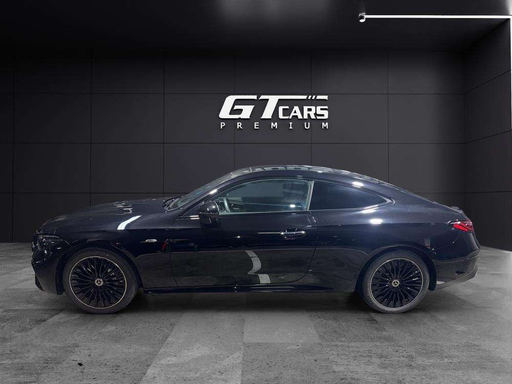 Mercedes-Benz CLE 300e AMG 2025 negro - foto 2