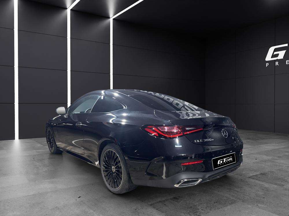 Mercedes-Benz CLE 300e AMG 2025 negro - foto 4