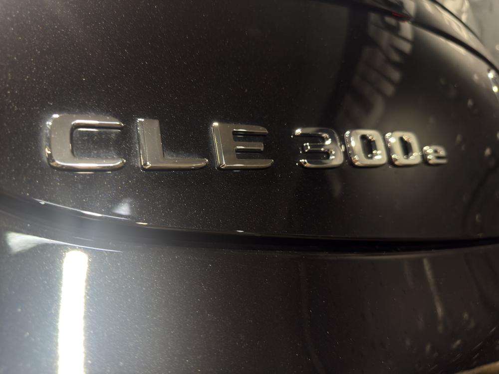 Mercedes-Benz CLE 300e AMG 2025 negro - foto 8