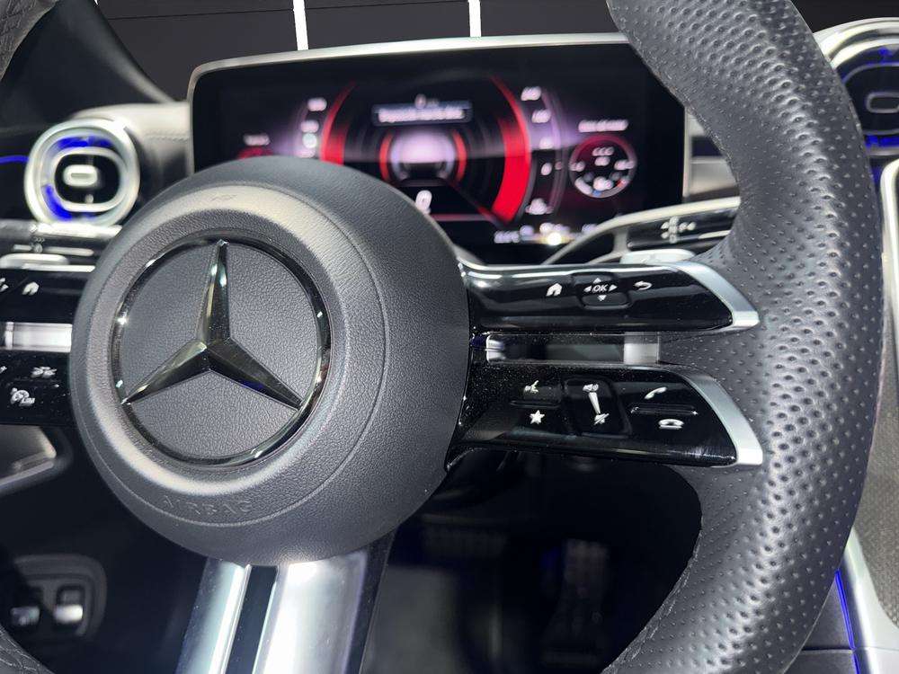Mercedes-Benz CLE 300e AMG 2025 negro - foto 12