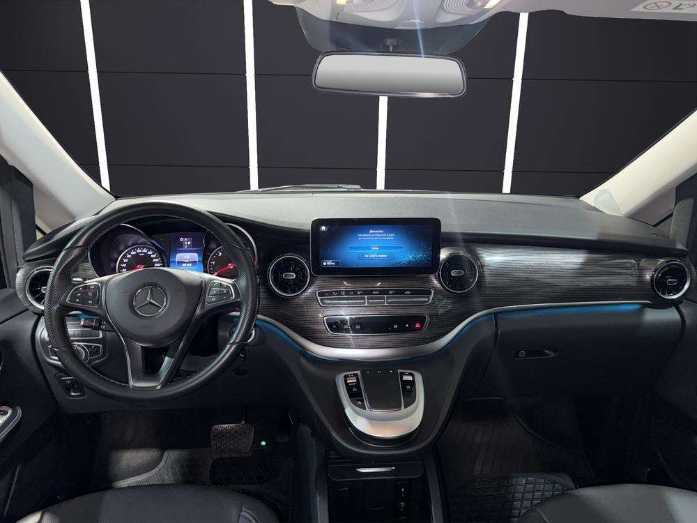 Mercedes-Benz CLASE V 300D 2023 plata - foto 10
