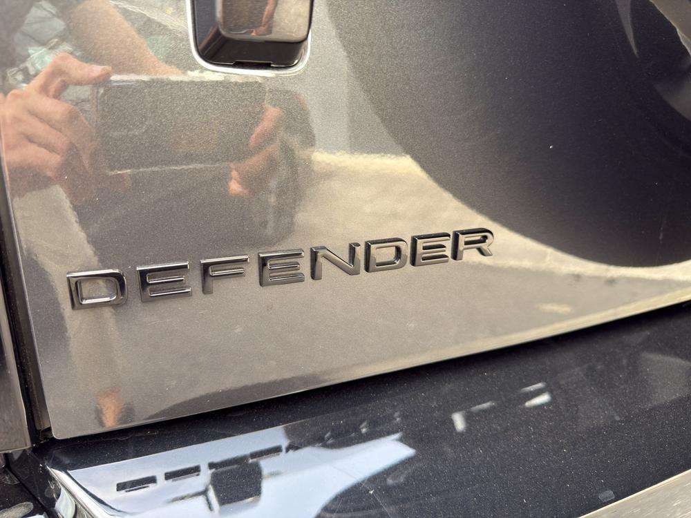 Land Rover Range Rover Defender 2026 gris - foto 8