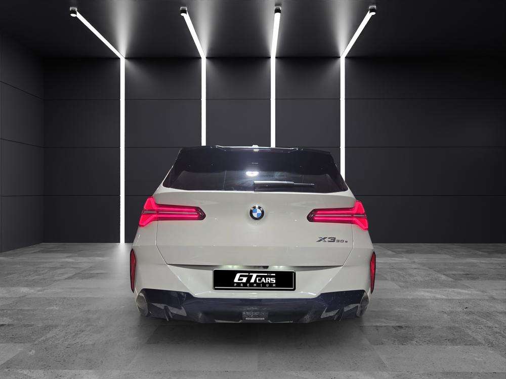 BMW X3  30e xDrive M 2025 gris - foto 5