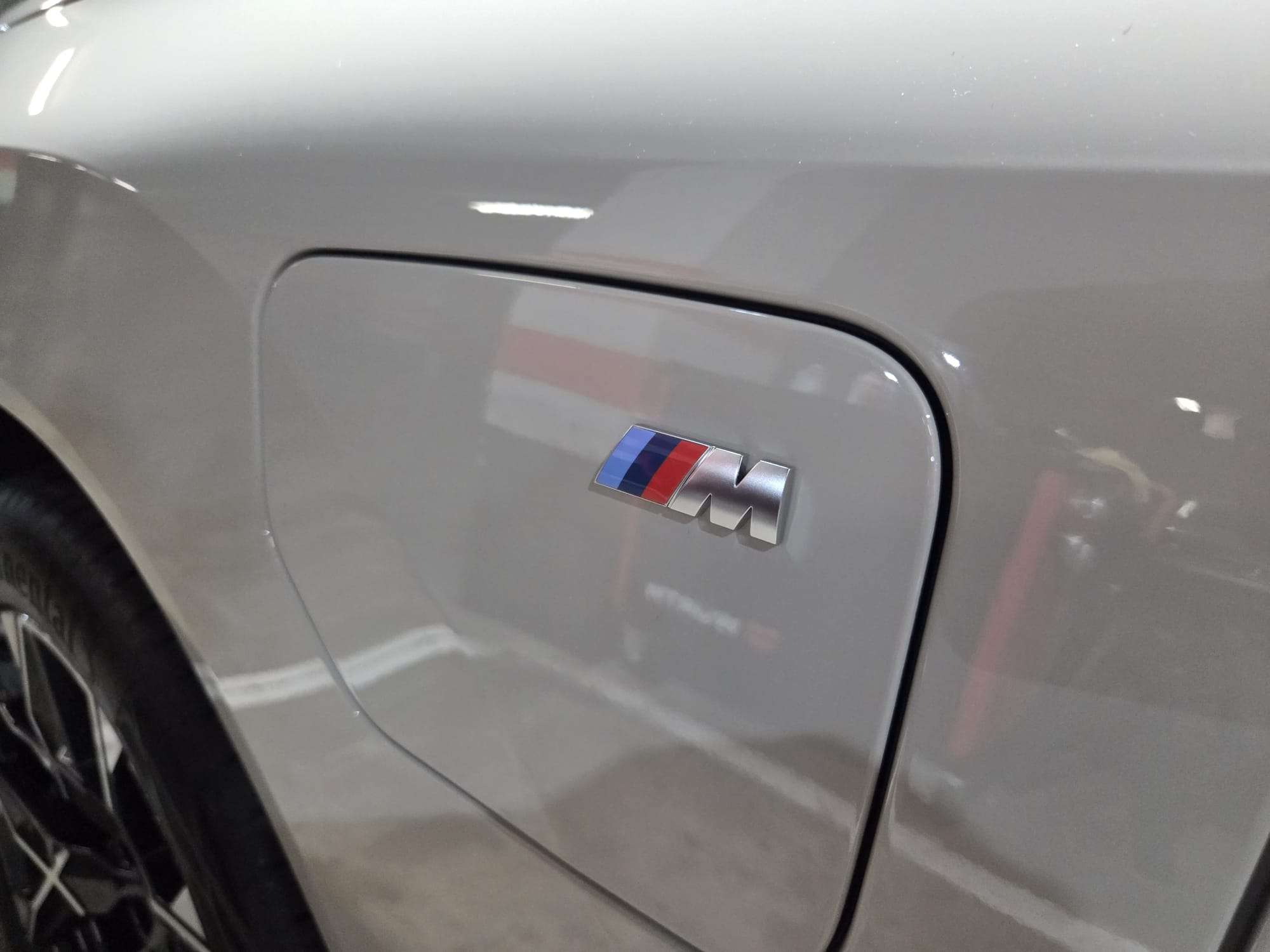 BMW X3  30e xDrive M 2025 gris - foto 9