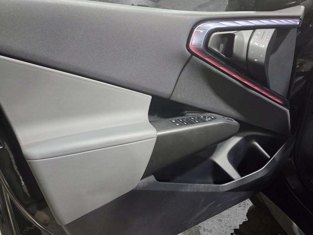 BMW X3  30e xDrive M 2025 negro - foto 17