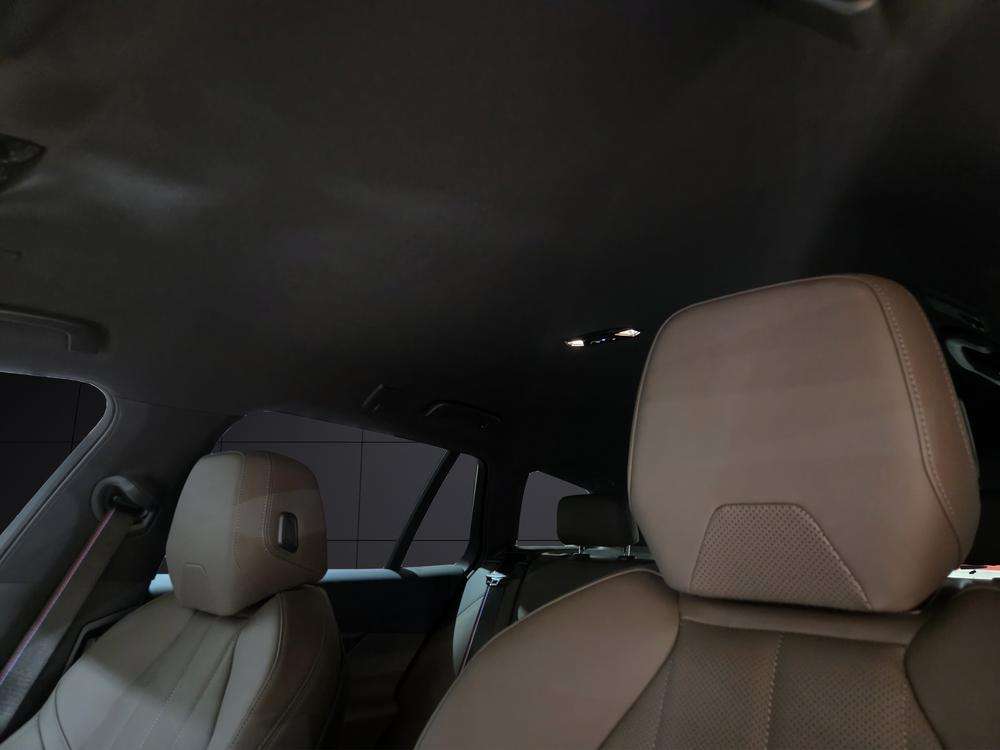 BMW Serie 5  530e xDrive 2024 azul - foto 21