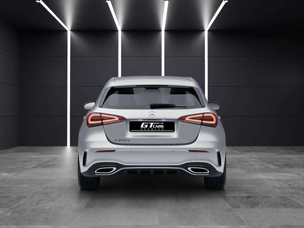 Mercedes-Benz Clase A 250e AMG 2021 plata - foto 3