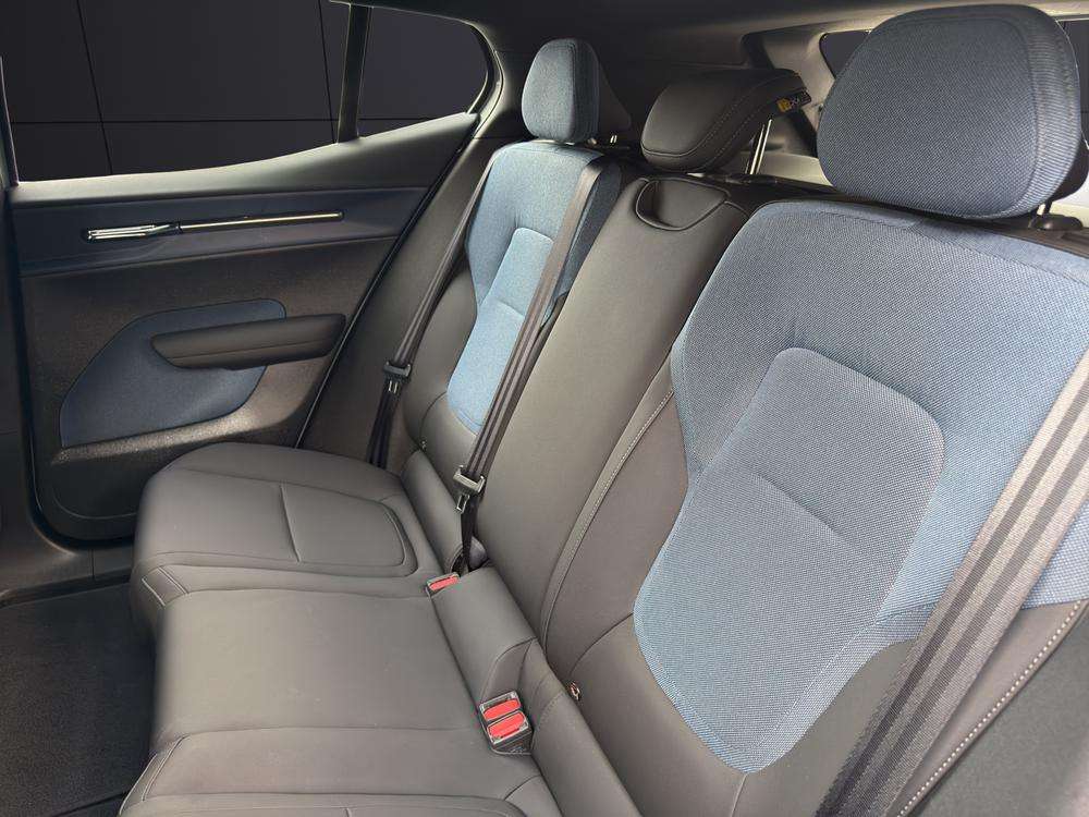 Volvo EX30 . 2024 gris - foto 16