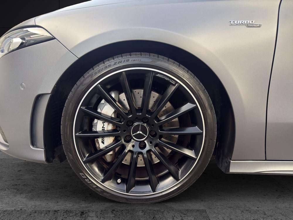 Mercedes-Benz Clase A 35 AMG 4MATIC 2022 gris - foto 7