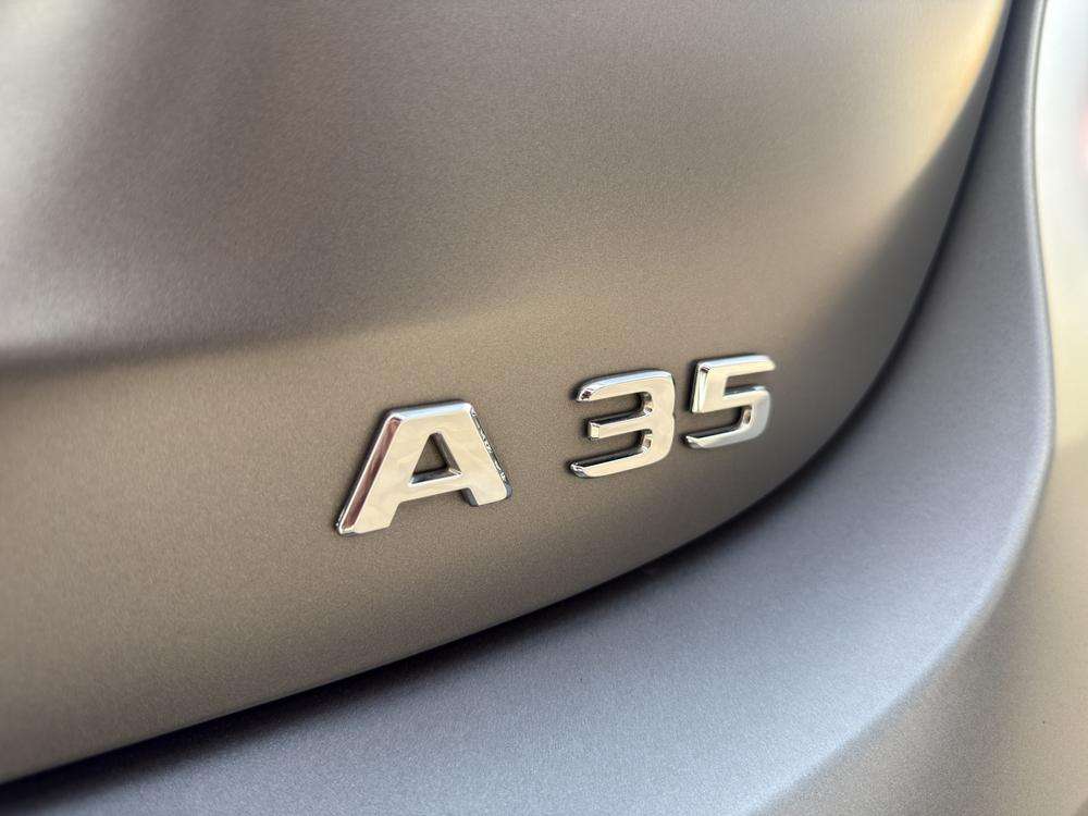 Mercedes-Benz Clase A 35 AMG 4MATIC 2022 gris - foto 8
