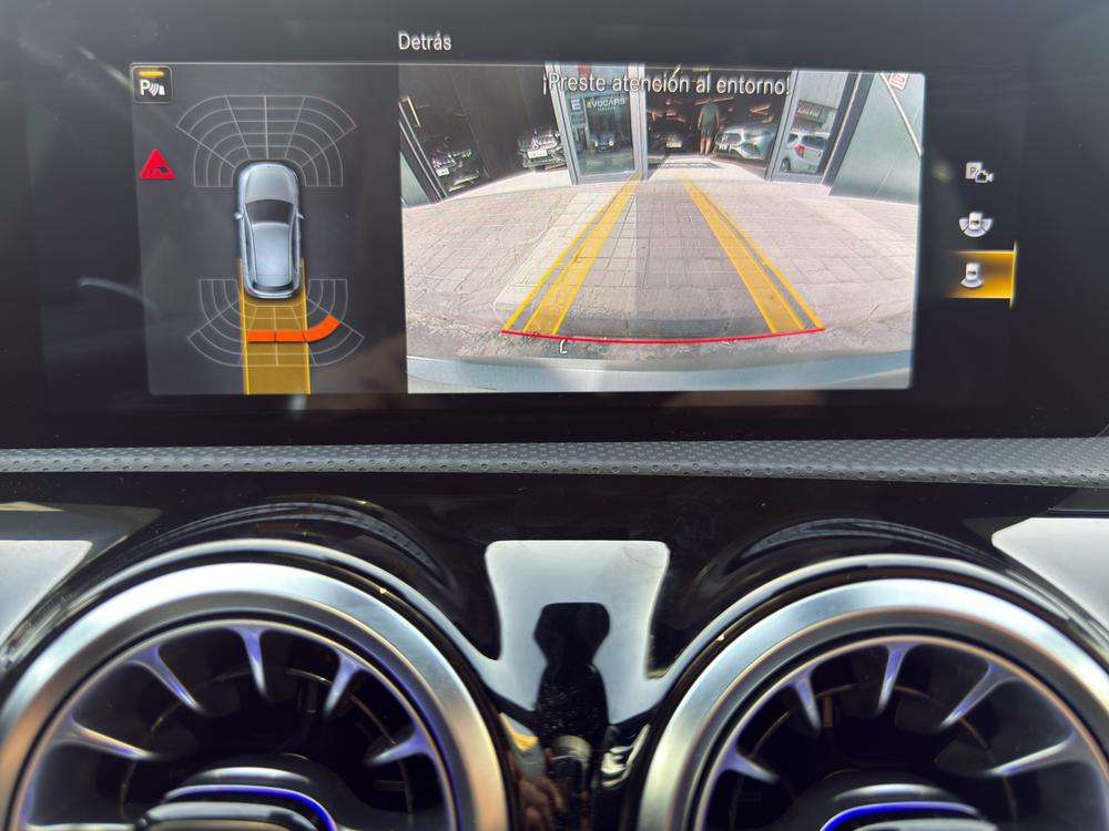 Mercedes-Benz Clase A 35 AMG 4MATIC 2022 gris - foto 14