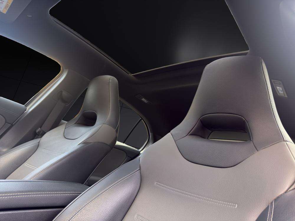Mercedes-Benz Clase A 35 AMG 4MATIC 2022 gris - foto 17