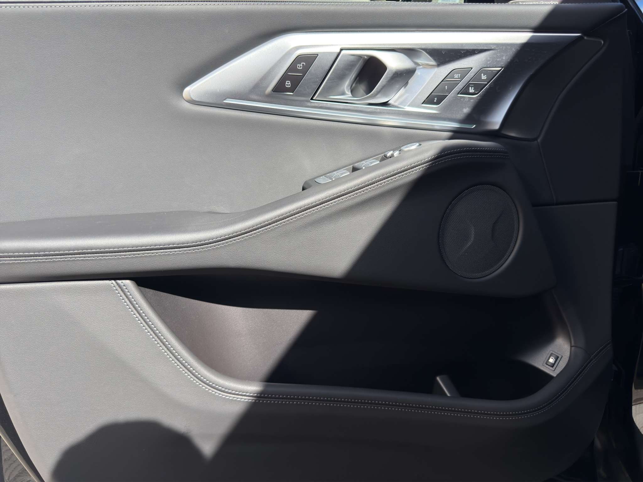 BMW XM . 2025 negro - foto 17