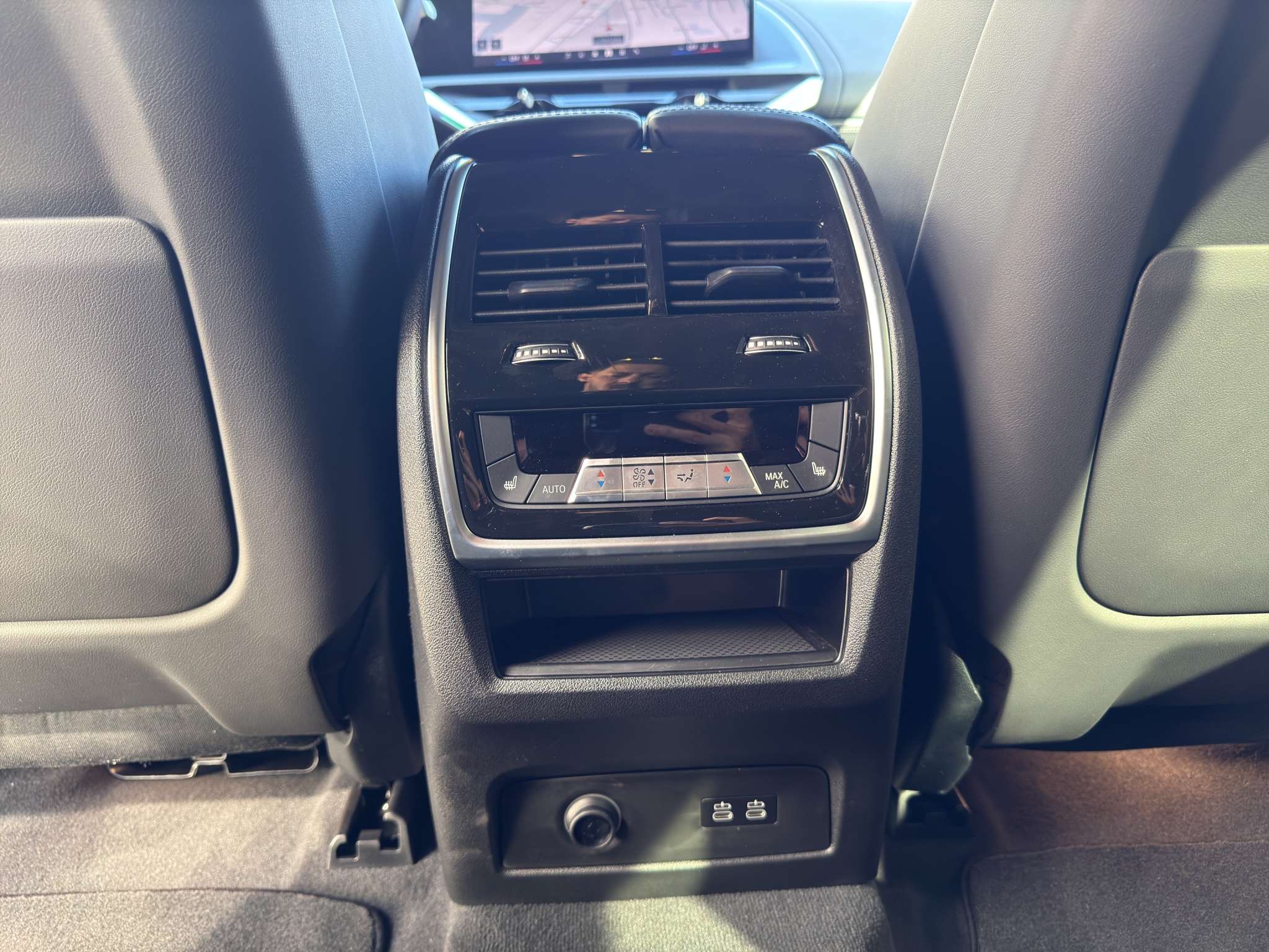 BMW XM . 2025 negro - foto 13