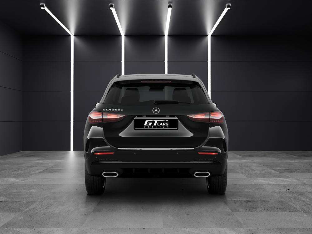 Mercedes-Benz GLA 250e AMG 2026 negro - foto 4