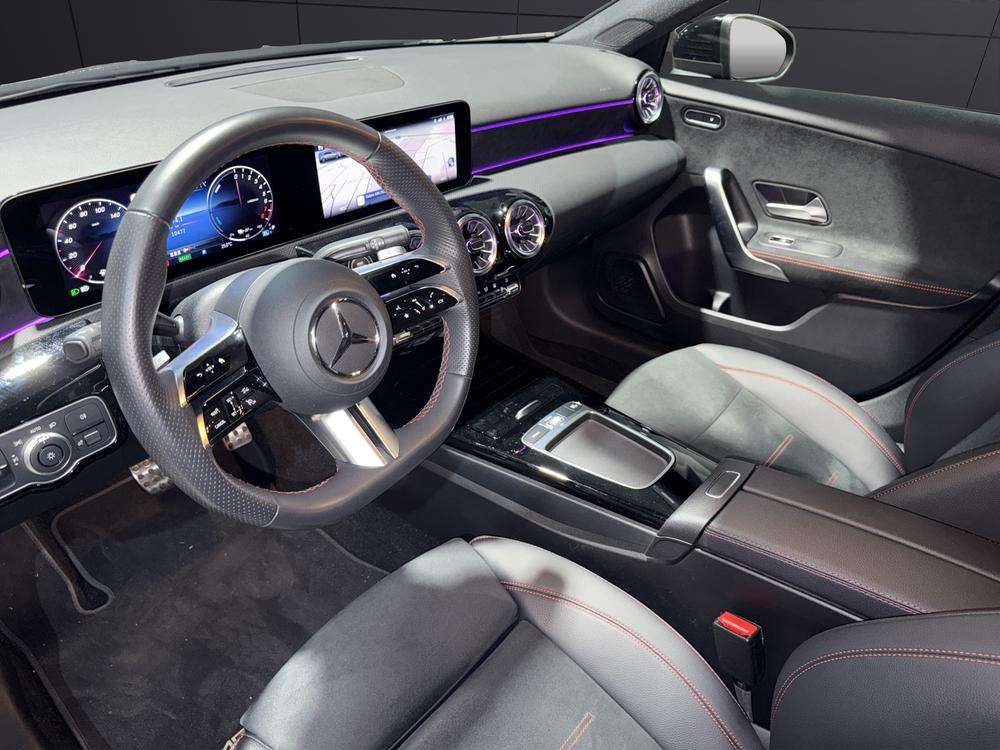 Mercedes-Benz Clase A 250e AMG 2026 negro - foto 9
