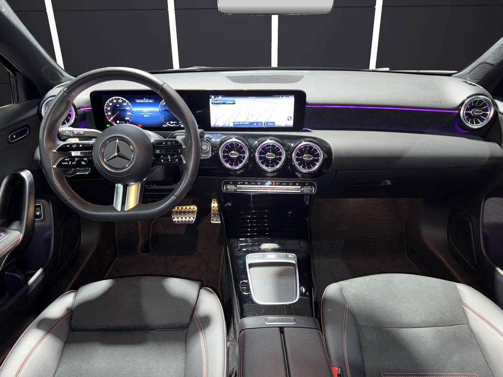 Mercedes-Benz Clase A 250e AMG 2026 negro - foto 10