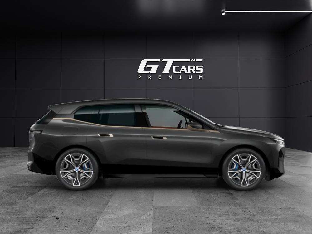 BMW IX xDrive50 2021 gris - foto 2
