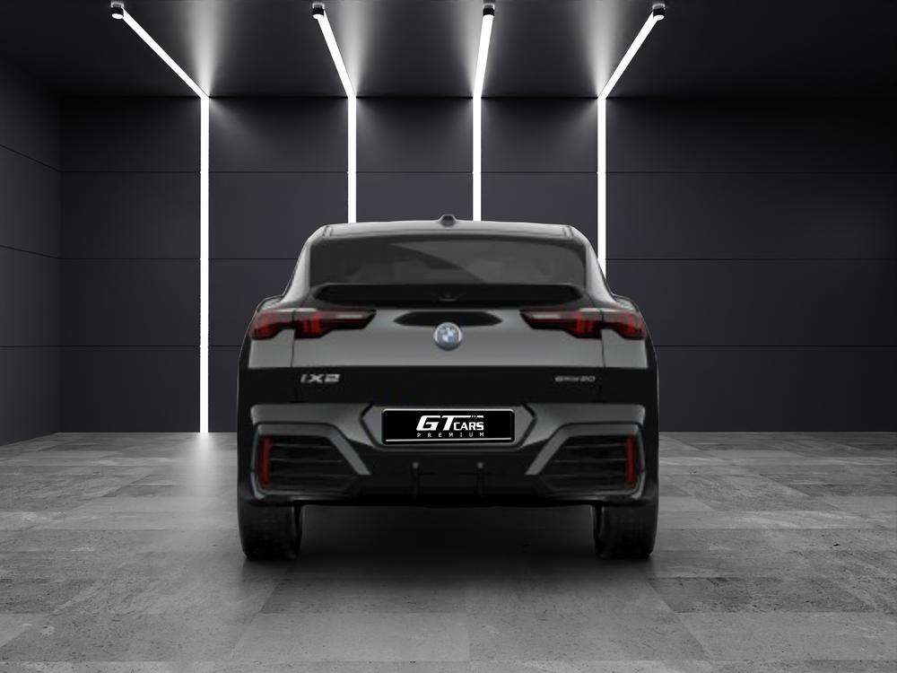 BMW iX2 eDrive20 2024 negro - foto 3