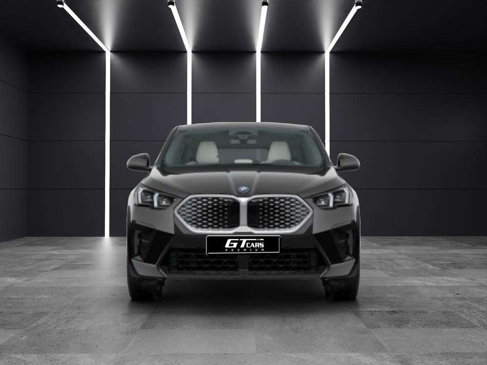 BMW iX2 eDrive20 2024 negro - foto 5