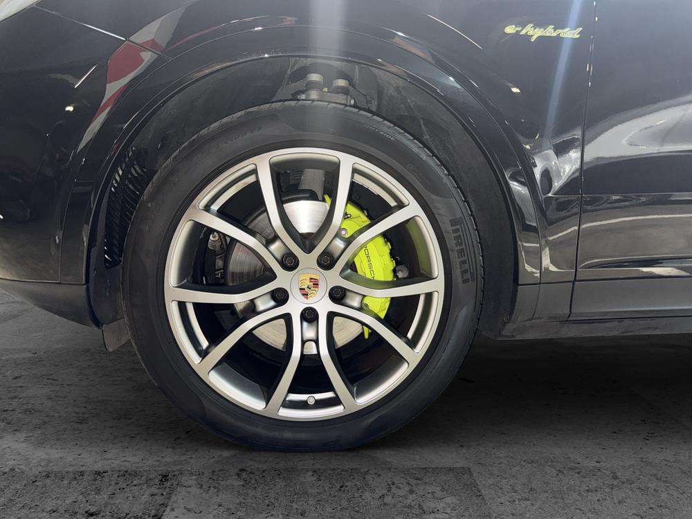 Porsche Cayenne Coupé E-Hybrid 2023 negro - foto 6