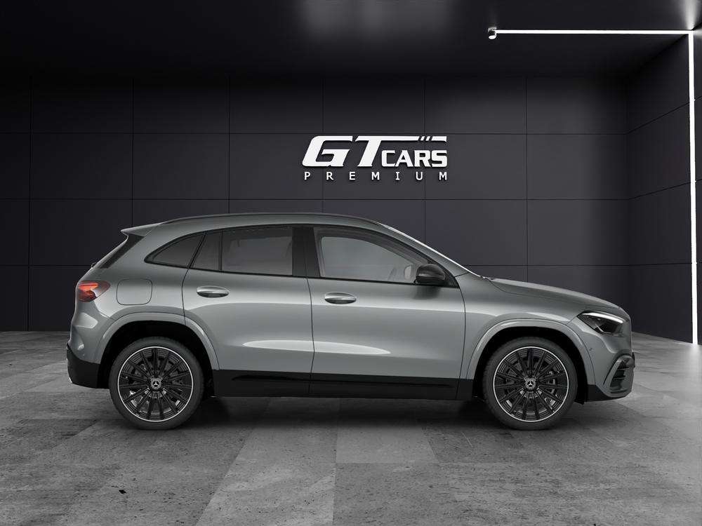 Mercedes-Benz GLA 250e AMG 2026 gris montaña - foto 2