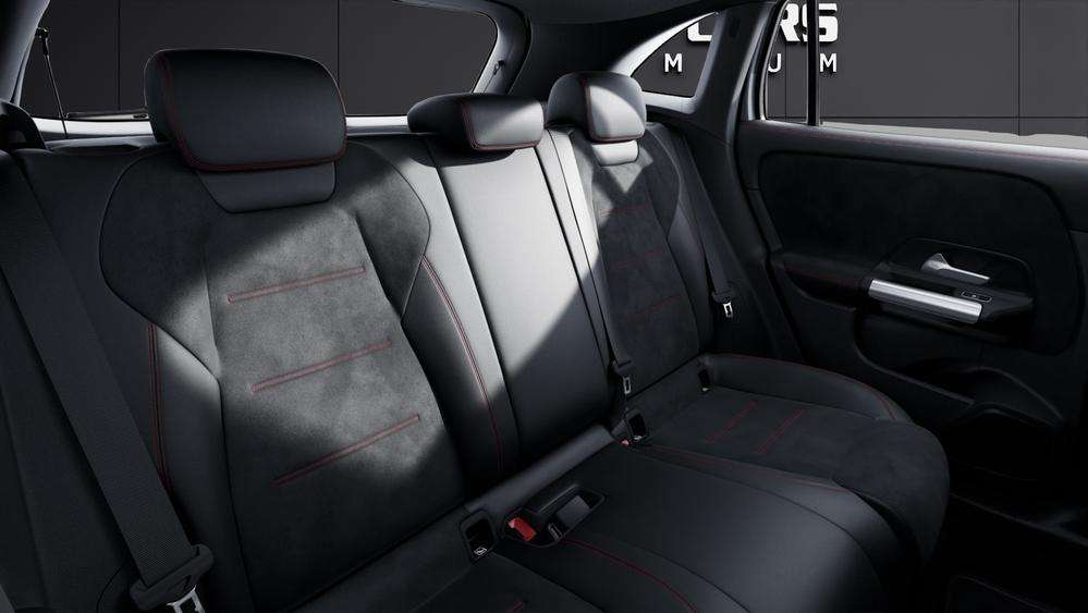Mercedes-Benz GLA 250e AMG 2026 gris montaña - foto 10