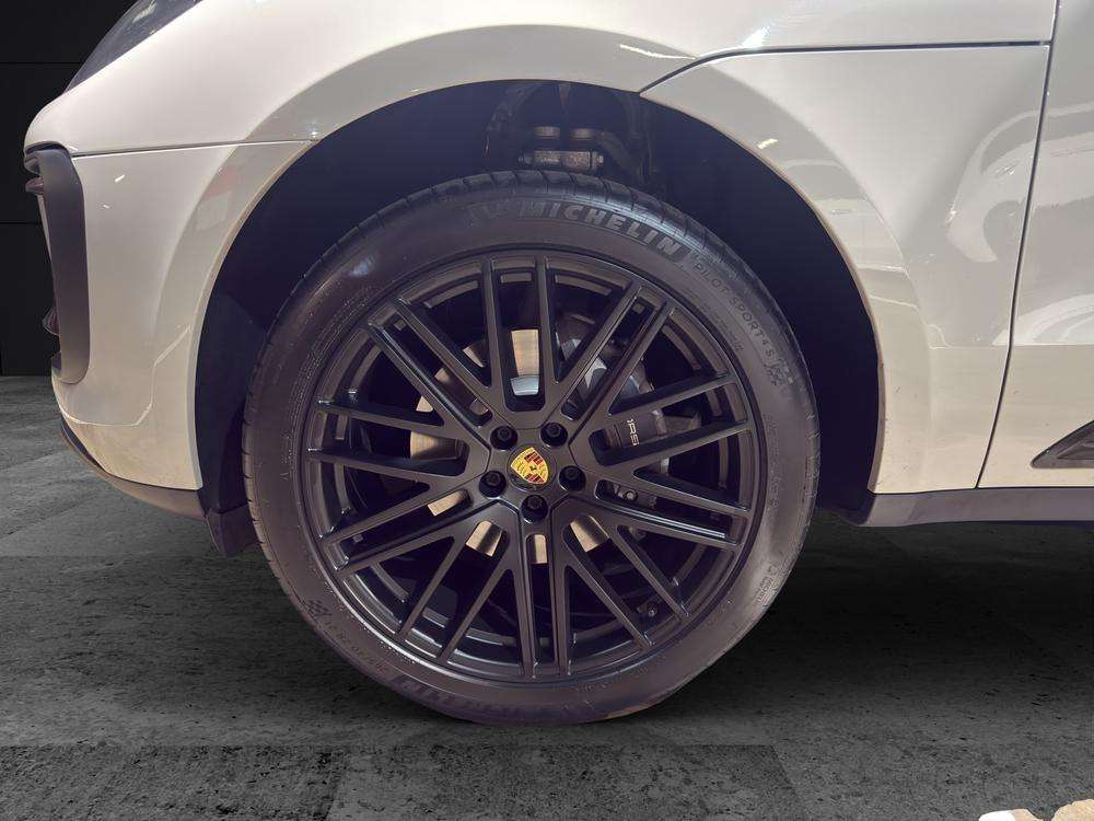 Porsche Macan . 2022 gris crayon - foto 7