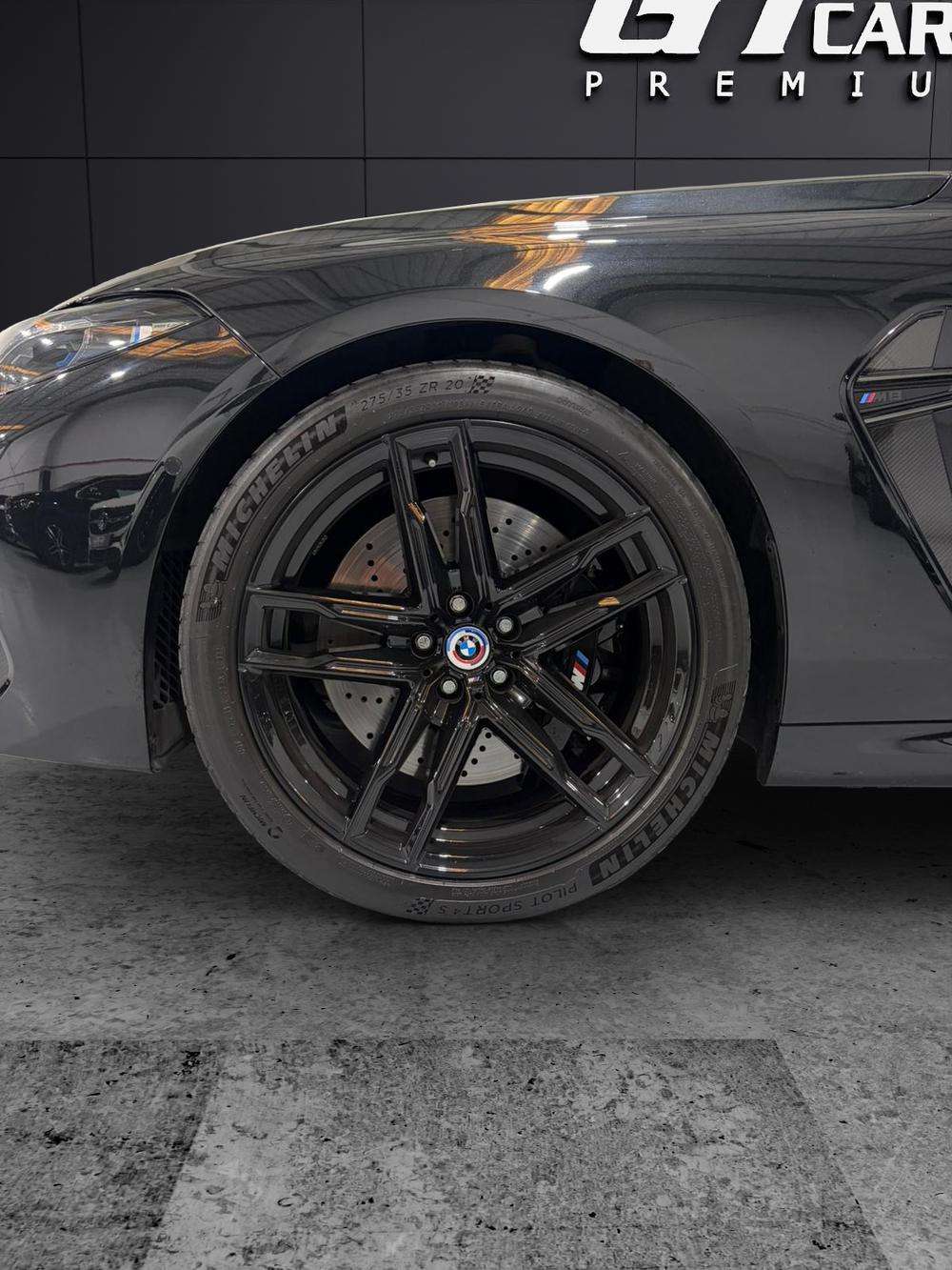 BMW M8 Competition 2022 negro - foto 7