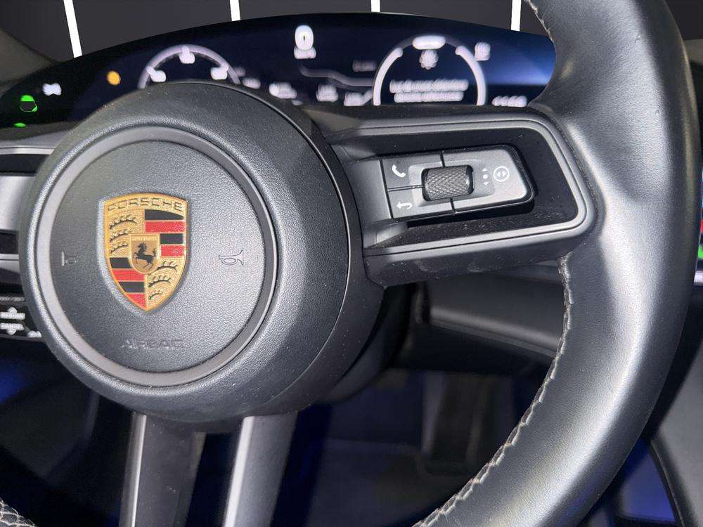 Porsche Taycan . 2021 negro - foto 11