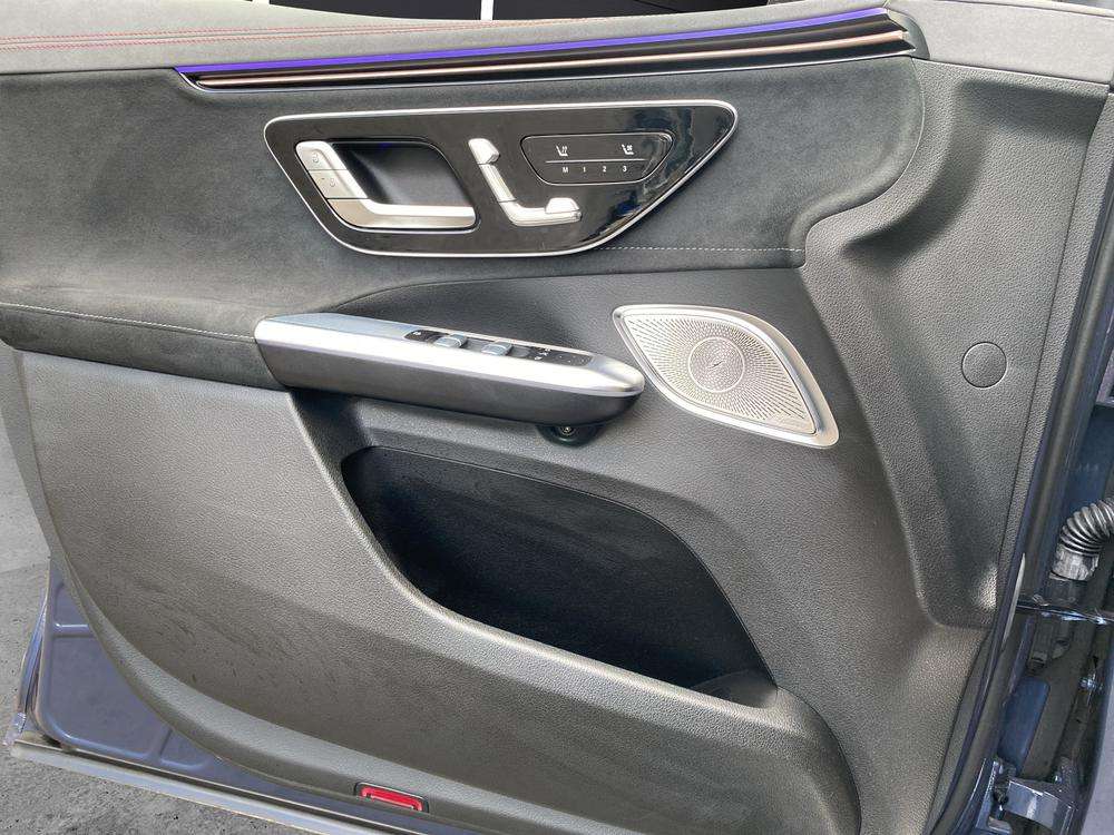 Mercedes-Benz EQE SUV 350 AMG 4MATIC 2024 azul - foto 17